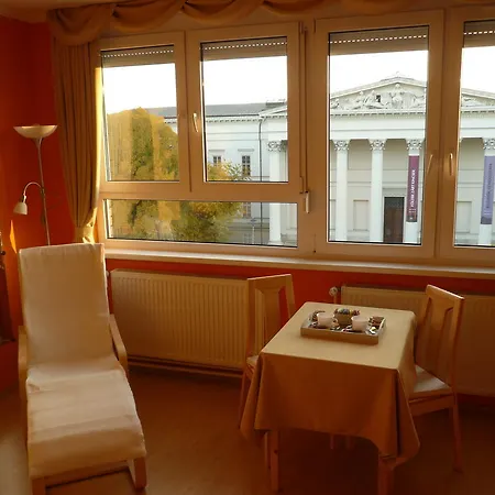 Museum View Апартаменты *